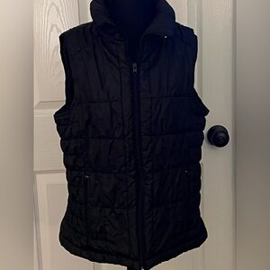 New York & Company Black Quilted Puffer Vest M